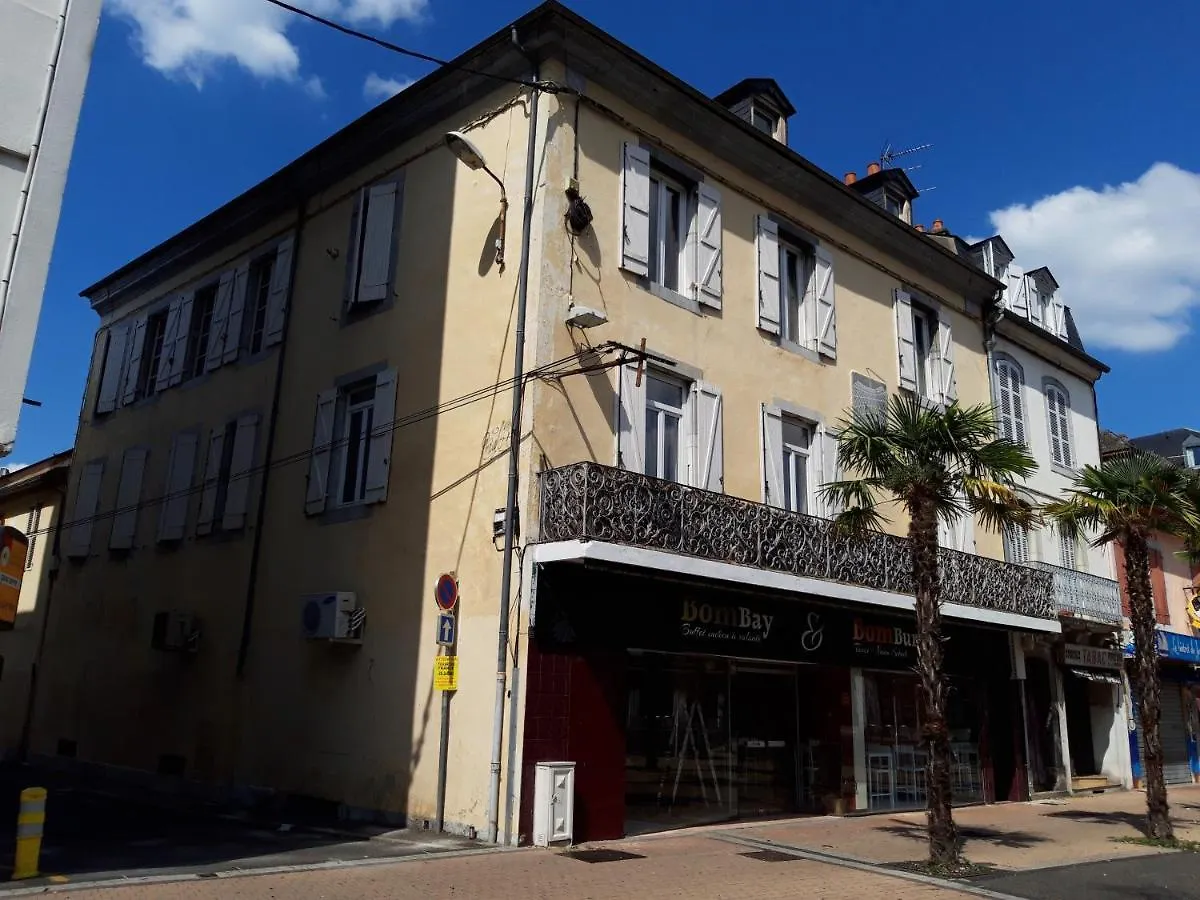 Appartement Hypercentre Tarbes - 2 Grandes Chambres