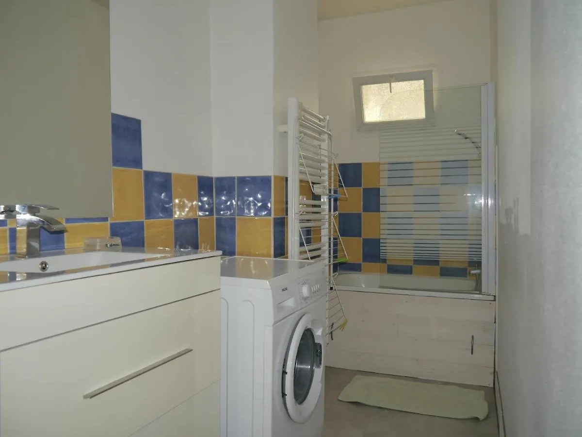 Appartement Hypercentre Tarbes - 2 Grandes Chambres